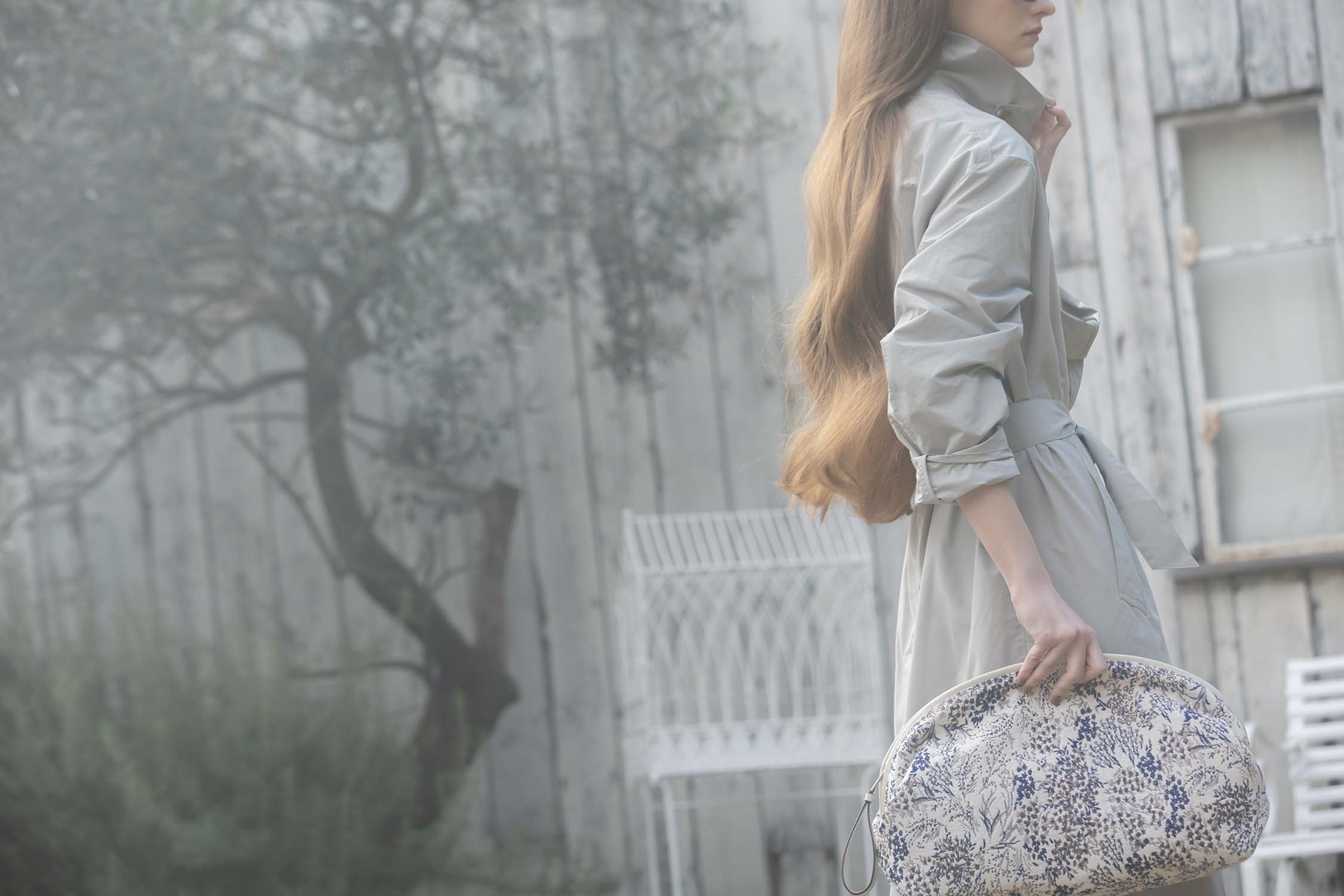 GARDEN MAXI CLUTCH BAG