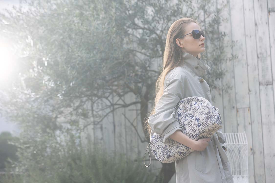 GARDEN MAXI CLUTCH BAG